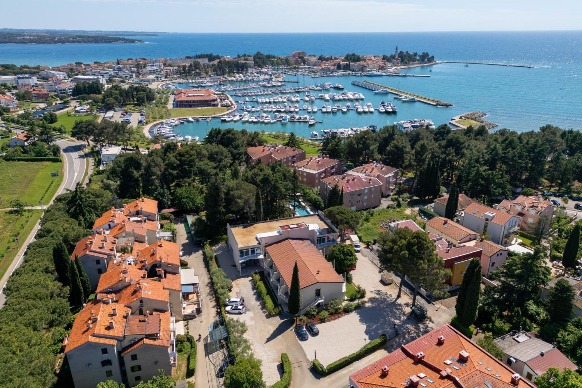 Hotel Emaus Novigrad Istria 외부 사진
