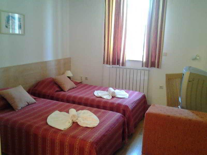 Hotel Emaus Novigrad Istria 외부 사진